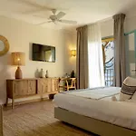 Casa Santini X Roc Seven Hotel