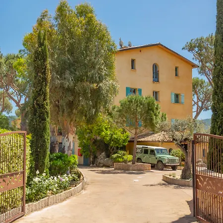 Casa Santini X Roc Seven Otel 4*