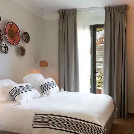 Casa Santini X Roc Seven Otel Porto-Vecchio (Corsica)