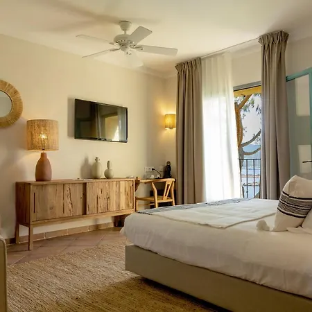 Casa Santini X Roc Seven Otel