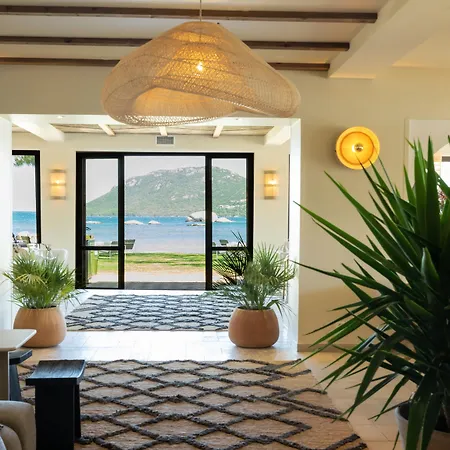Casa Santini X Roc Seven Hotel