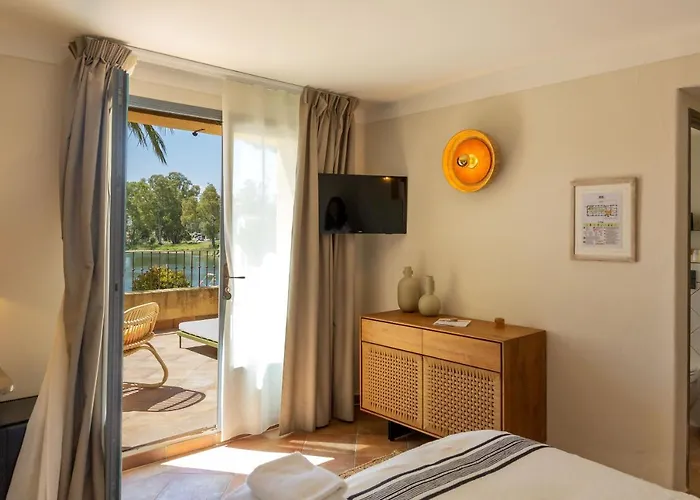 Casa Santini X Roc Seven Hotel